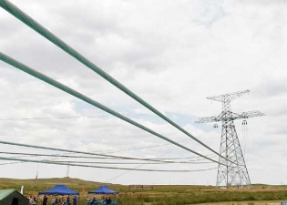 國家"西電東送"項目 (靈州-紹興 800千伏特高壓直流輸電工程)