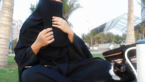 娱乐君吃瓜七七是谁